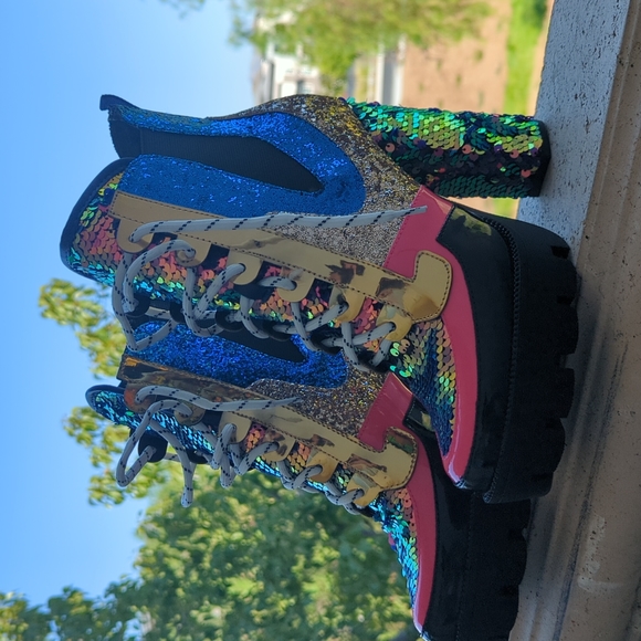 An Understatement ✨🌈 - Picture 5 of 5